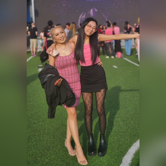 Meet your Posher, Ana - Picture 2 of 2